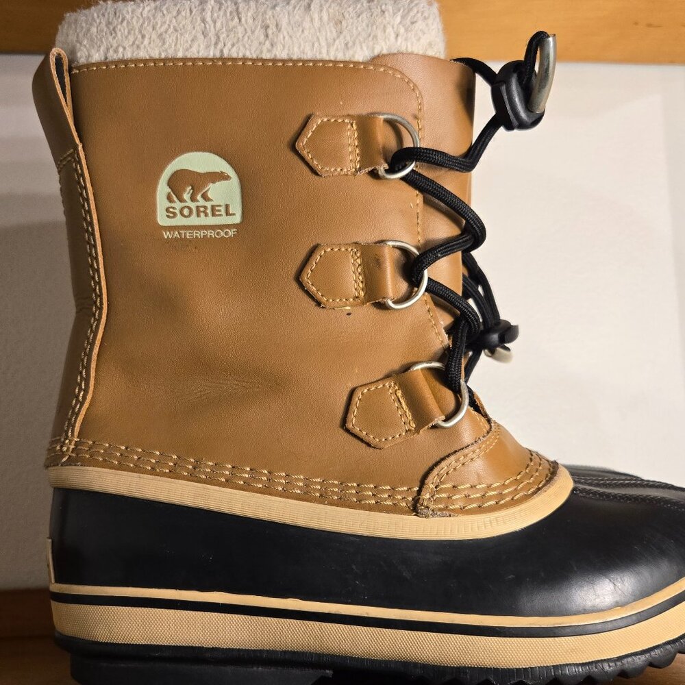 🍂 Sorel Waterproof Boots – Women’s US 5 / Men’s US 3 🍂